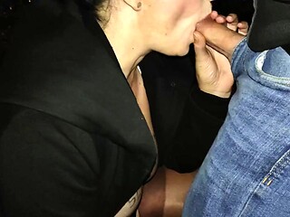 Hot milf with big tits gives an intense amateur blowjob in the park