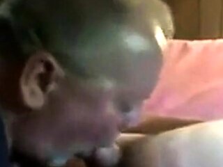 Amateur Bear Daddy Sucks Small Cock