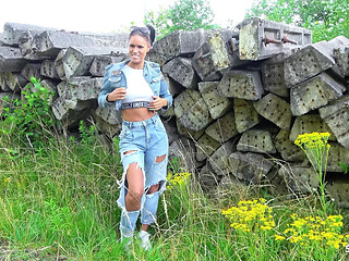 Fit German Latina Christy Ley gets tricked into risky outdoor fuck during