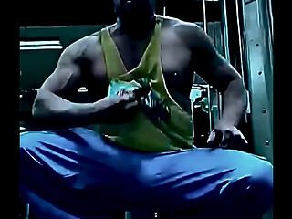 Marco Aldrete muy sexy y caliente para ti en porno gay