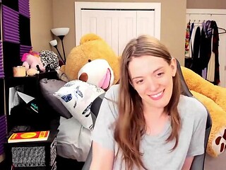 Big Cock Camgirl Masturbates for Tips