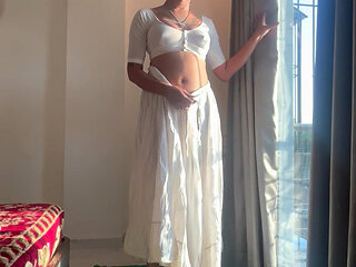 How ware saree Indian trans women