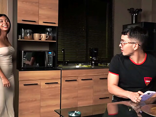 Oh no, that wasn'_t my intention! - Embarrassed stepbrother ends up having sex with his slim stepsister