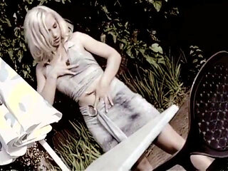 She Masturbates Looking at Them Fucking by the Pool