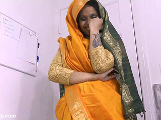 Big Boobs Indian Stepmom With Her Stepson Dirty Talking And Sex
