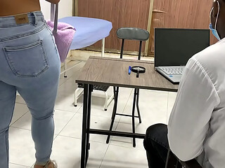 Fue a cambiar el metodo de planificacion y el medico se la folla