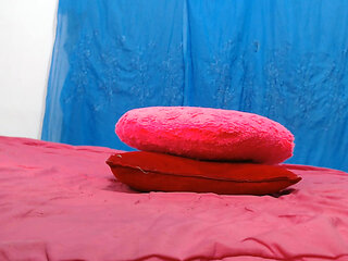 The one shown with a deep pussy