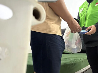 Prank Ojol Woman Lured Into Room Gets Big Cock Surprise