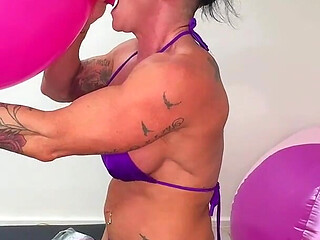 Balloon Popping Goddess Kandy