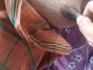 Hairy Desi Bhabi exposes big boobs and hairy pussy