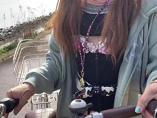 No185 Tucking Exposed On The Bank