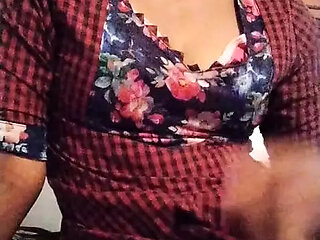 Indian mallu teen showing her body