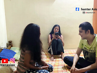 Food Delivery Turns Into a Double Pussy Night