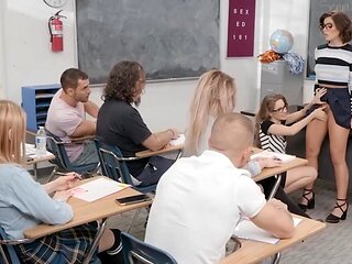 Dirty dirty fuckfest with two freaky college students