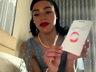 Japanese babe going solo