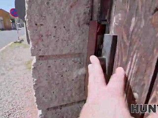 FFM throuple sex with Czech babes and a lucky guy