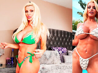 Kinky Hot Blonde Brittany Andrews Stuffs Her Pussy at the Sunny Beach!