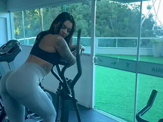 Help Me Snaking Up with My Leging Pants and I'll Help You Cum, Papi