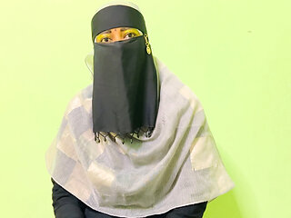 Burkha Girl Gets Seduced by Her Hot Neighbour Teacher - Desi Secret Tuition Turns Wild!