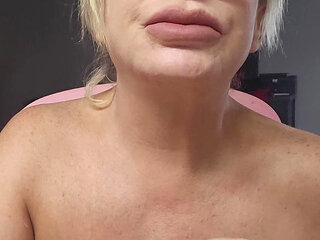 GILF Sucking and Talking