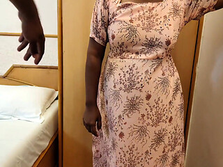 Housewife Aunty