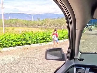 Flaca de 18 A&ntilde_os Perdida en la Carretera Entrega el Co&ntilde_o a un desconocido Pervertido Por dinero