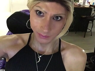 Blonde Cambi