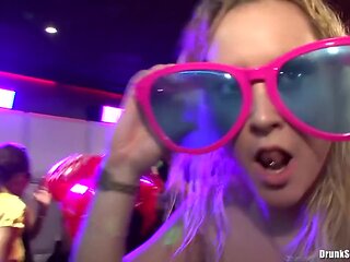 2019 08 04 - Big Tits