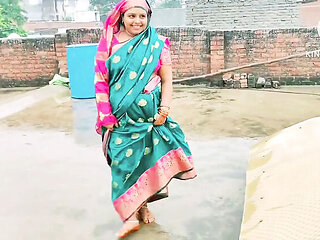 Desi Indian Wife Hardcore Fucking Neighbor Boy - Big Ass Cowgirl & Doggy Style with Cumshot