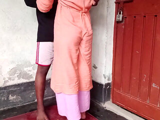 New Viral Video of Hot Sex with Attractive 18 Year Old Beautiful Indian Girl