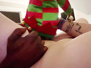 She Get Her Pussy Ate and Fucked by the Elf