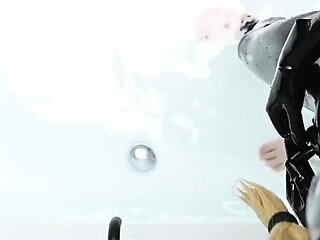 Latexdoll in the Bathtub