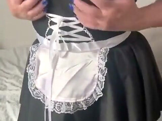 Naught Maid Wants to Fuck