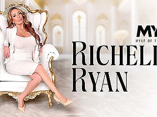 Celebrating Busty Legend Richelle Ryan