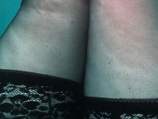 Nicki-Crossdress naked in bathtub with black Stockings