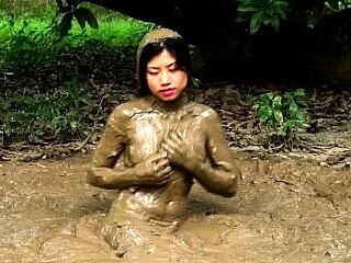 Amateur Asian Teen GF Fucked