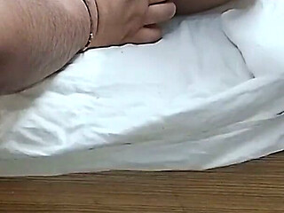 Boyfriends Warm Oil Massage Turns Into Slow Hotel Fingering