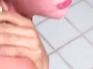 Casada Gostosa Fazendo DP No Cuzinho Dela Com Dois Dotados!