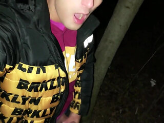 Teen Big Cumshot and Moaning Outdoor