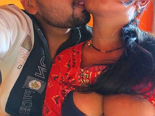 Hot Indian Bhabhi Fucked by Taxi Driver - Tight Young Pussy Pounded Slow - Desi Sex in Hindi