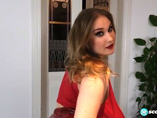 Cheryl Blossom: Her Sexy Eyes Hypnotize