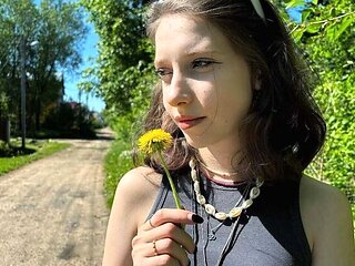 Hot Ukrainian Girl Blowjob & Cumshot - POV Sex with LyalkaMotanka