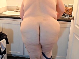 Caught the plumber sniffing my dirty panty In laundry &mdash;  - (bbw ssbbw &mdash;  Fat ass &mdash;  big butt &mdash;  thick ass)