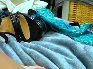 Feet fetish Dominatrix Hot Short Hair Blonde lets BBC Sniff her ass hole - Spanish milf