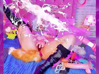 COSPLAY GIRL play ASS and DILDO