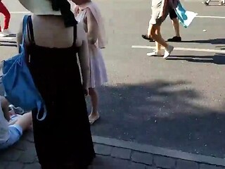 Berlin babe exposes her naked body in public park