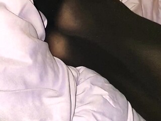 Amateur Foot Fetish Girlfriend Sucks and gives a Footjob