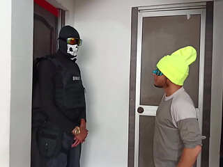 A Colombian woman has a very important client at the nightclub! She'_s having a very sensual affair with a Cuban man. Her tits are delicious.