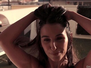 Brunette Solo Webcam Masturbation