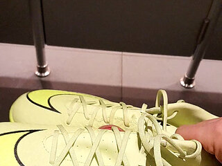 Nike cum in toilet